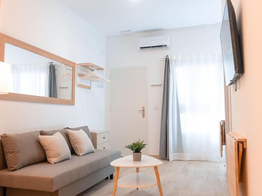 Acogedor Estudio En Triana Con Jacuzzi Y Wifi Sevilla Exteriér fotografie