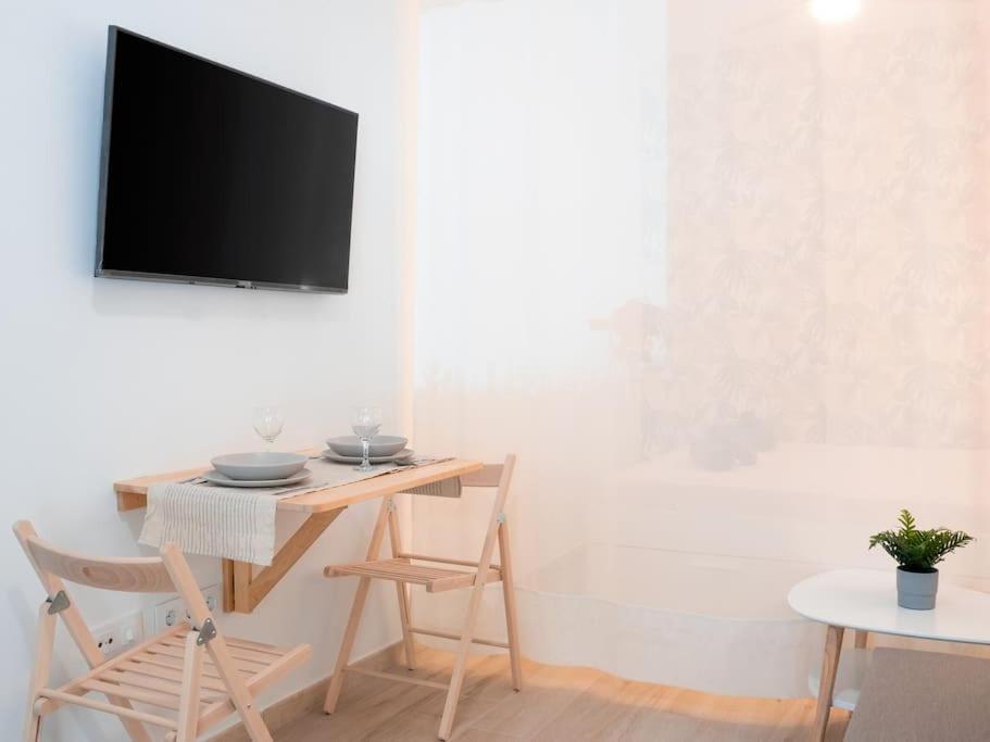 Acogedor Estudio En Triana Con Jacuzzi Y Wifi Sevilla Exteriér fotografie