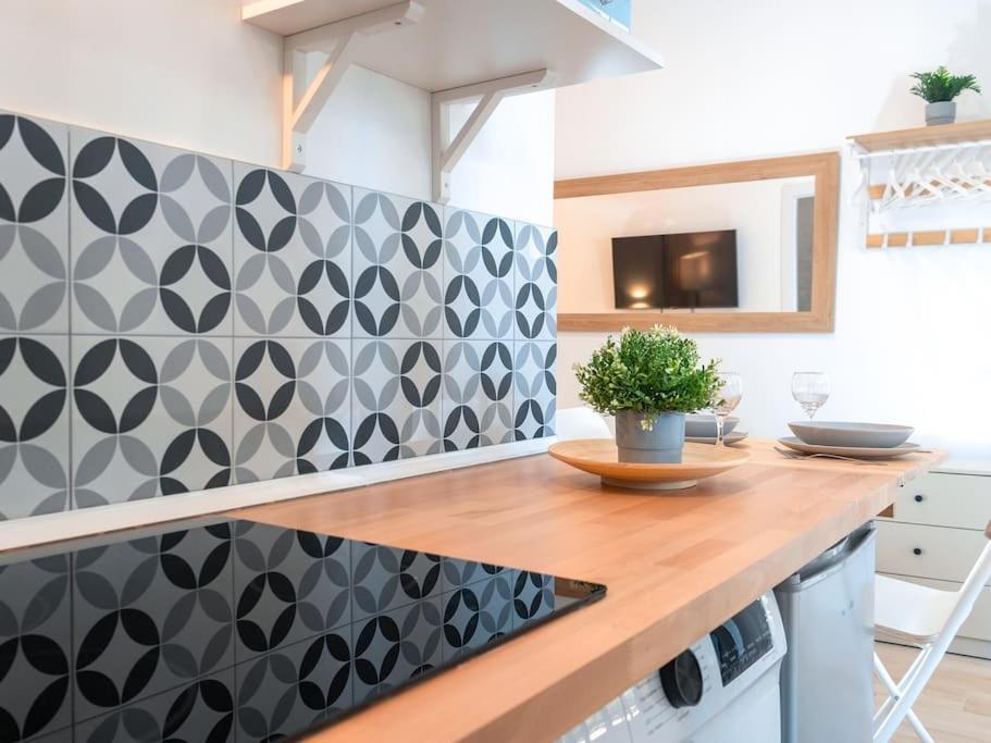Acogedor Estudio En Triana Con Jacuzzi Y Wifi Sevilla Exteriér fotografie