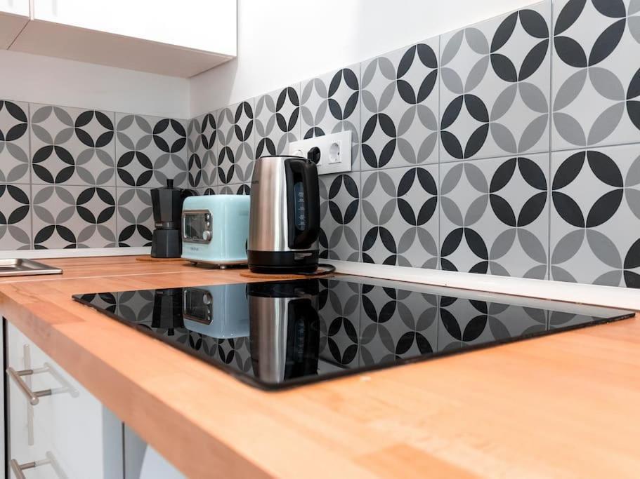 Acogedor Estudio En Triana Con Jacuzzi Y Wifi Sevilla Exteriér fotografie