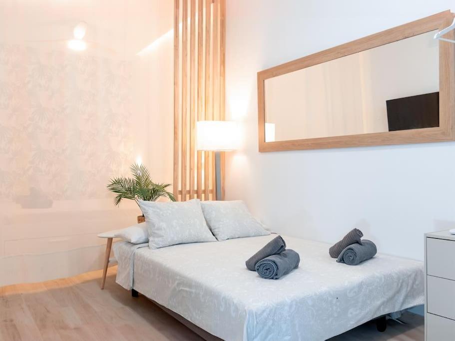 Acogedor Estudio En Triana Con Jacuzzi Y Wifi Sevilla Exteriér fotografie